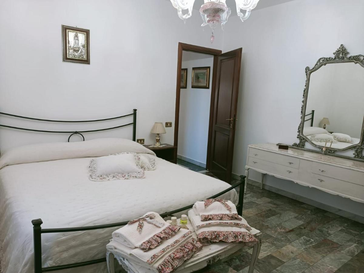 Pirro & Sharon House Bed & Breakfast Pianore Luaran gambar